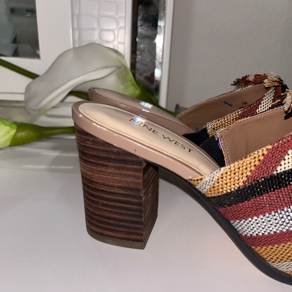 Nine West NWByron 7M Gently Used color block Sandals - Picture 4 of 12